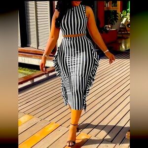 Striped print skirt set